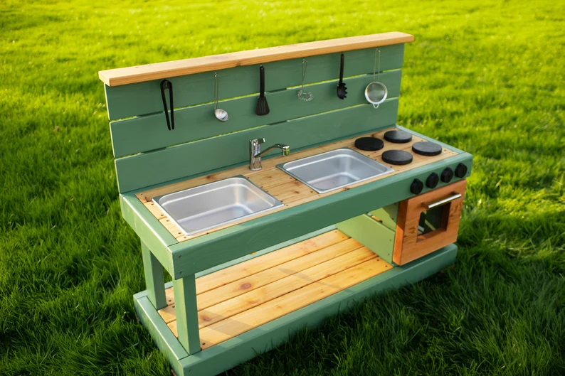 wooden-play-kitchens-canada